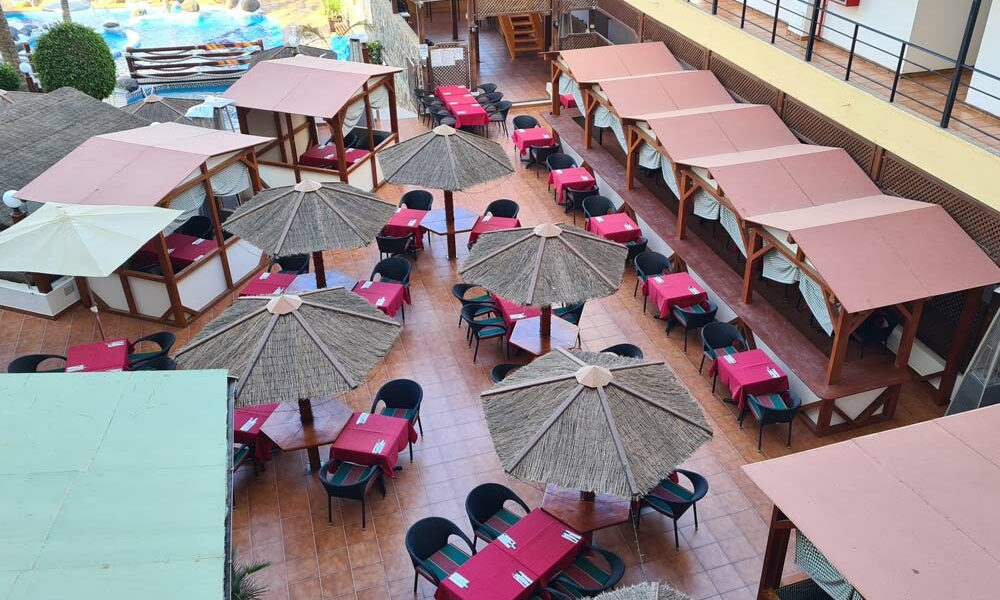 Maritim-Hotel-Frühstücks-Terrasse