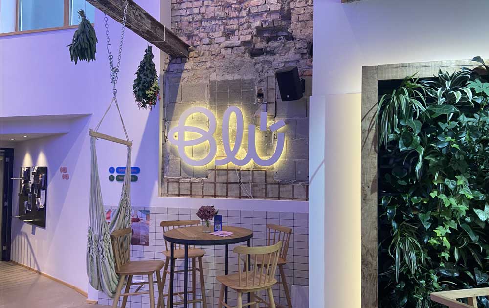Blue-Bar-Lobby