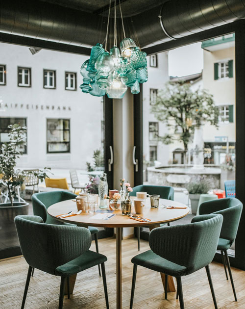 Hotel-Tisch