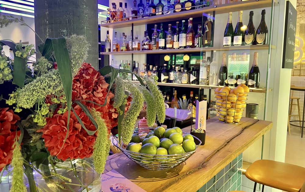 genussplatz_blue_bar_hotel_blue_gastein